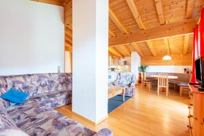 Smart TV - Chalet in Gattererberg near Ski Slopes (Stummerberg)