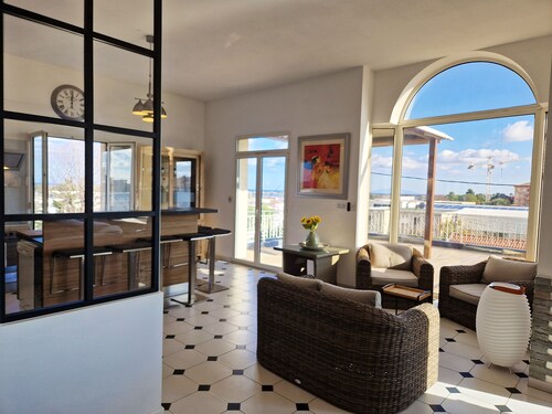 Haut de Villa Piscine Privée Jardin Terrasse à 5' de la Plage et à 15' de Bastia