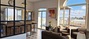 Haut de Villa Piscine Privée Jardin Terrasse à 5' de la Plage et à 15' de Bastia