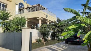 Enceinte de lâhĂ©bergement