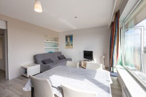 Smart TV - Studio on the 5th floor with a beautiful view (Middelkerke)