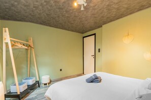 2 Schlafzimmer, Reisekinderbett, kostenloses WLAN