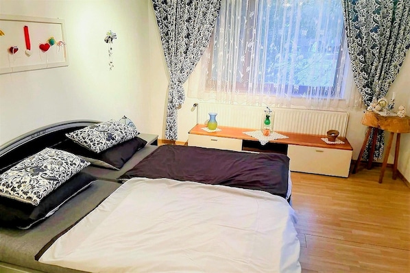2 bedrooms, free WiFi