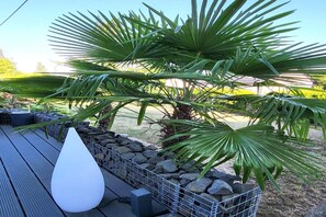 Terrace/patio - Regal Apartment in Pracht with Garden and Grill (Pracht)