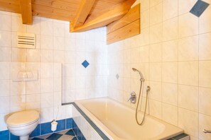 Bathroom - Chalet in Gattererberg near Ski Slopes (Stummerberg)