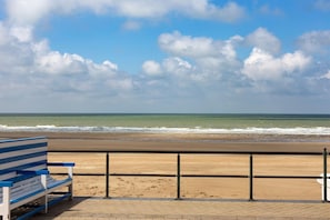 Una playa cerca