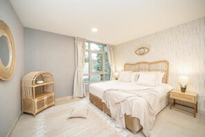 1 bedroom, iron/ironing board, WiFi, bed sheets - BellaVista - Villa Luxe - Burj Residences -Direct Access Dubai Fountain and Mall (Dubai)