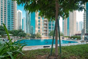 Pool - BellaVista - Villa Luxe - Burj Residences -Direct Access Dubai Fountain and Mall (Dubai)