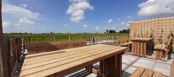 Villa en Leons con alquiler de barco