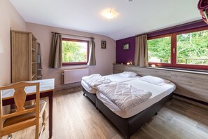 7 bedrooms, free WiFi