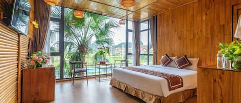 Vista frontal de la propiedad