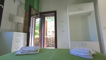 2 bedrooms, in-room safe, iron/ironing board, travel crib