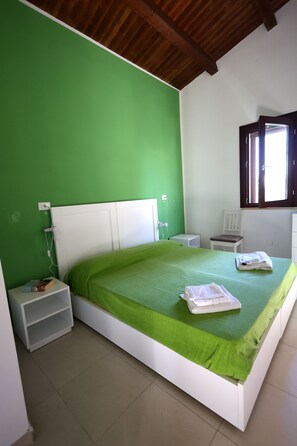 2 bedrooms, in-room safe, iron/ironing board, travel cot