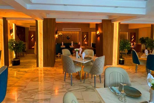 Tempat makan keluarga