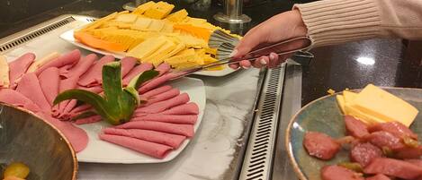 Petit déjeuner buffet compris tous les jours