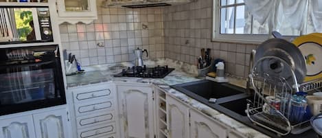 Microwave, oven, stovetop
