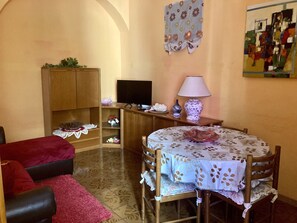 Dining - Delightful little room Near Colosseum!!! (Roma)