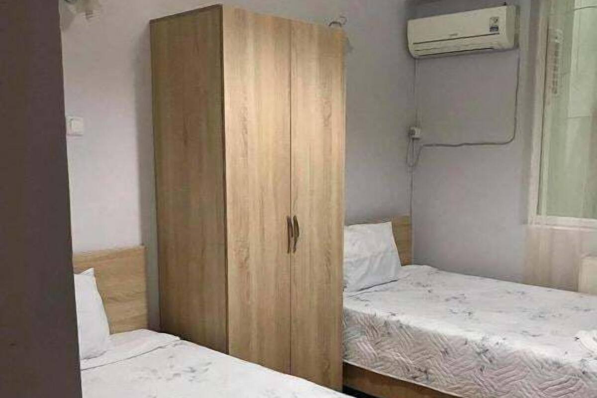Economy Room | Bed sheets