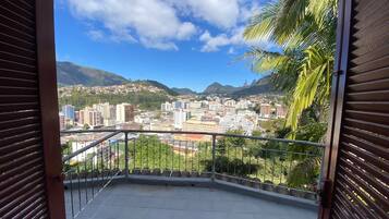 Panoramic Room | 1 bedroom, desk, free WiFi, bed sheets