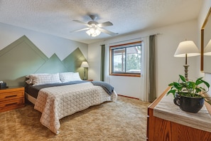 House (3 Bedrooms) | Interior - Enjoy Deck + Mtn Views: Grand Lake Retreat! (Granby)