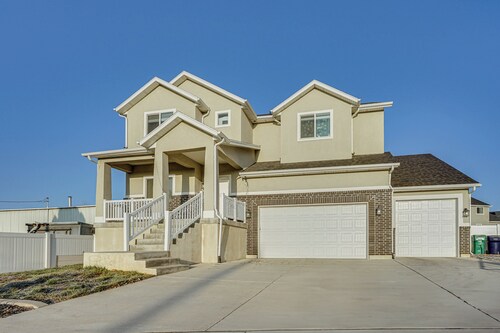 Layton Vacation Rental - Close to Hiking Trails!