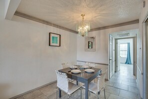Apartamento (2 Bedrooms) | Parte interna