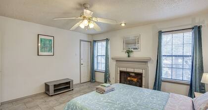 Inviting Dallas Condo < 2 Mi to Northpark!