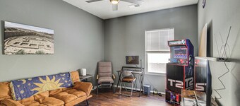 Albuquerque Home w/ Private Hot Tub: Pets Welcome