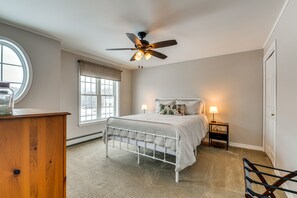 House (4 Bedrooms) | 4 bedrooms, desk, laptop workspace, iron/ironing board - Spacious Family Home w/ Deck & Yard: 5 Mi to Stowe (Morrisville)