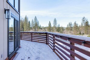 House (4 Bedrooms) | Interior - Serene Cabin Retreat Between Murphys & Arnold (Murphys)