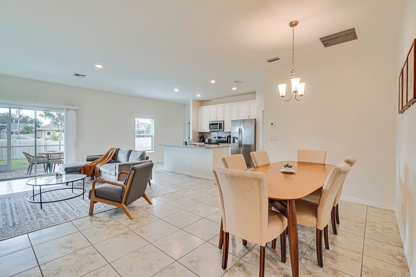 House (3 Bedrooms) | Interior