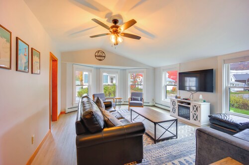 Comfortable Lincoln Home: Walk to Main Street!