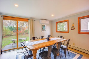 House (3 Bedrooms) | Interior - Comfortable Lincoln Home: Walk to Main Street! (Lincoln)
