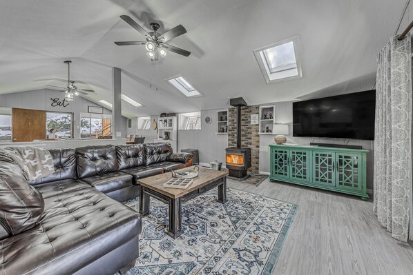 Front of property - Ruidoso Retreat w/ Mtn Views ~ 20 Mi to Ski Apache (Ruidoso)