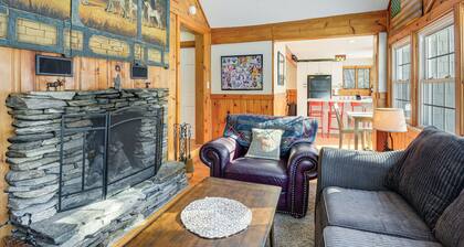 Cozy Cabin Between Stratton Resort & Mount Snow