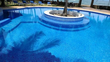 Piscina a l'aire lliure