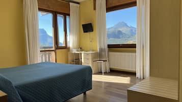 Kamar Double | Brankas dan Wi-Fi gratis