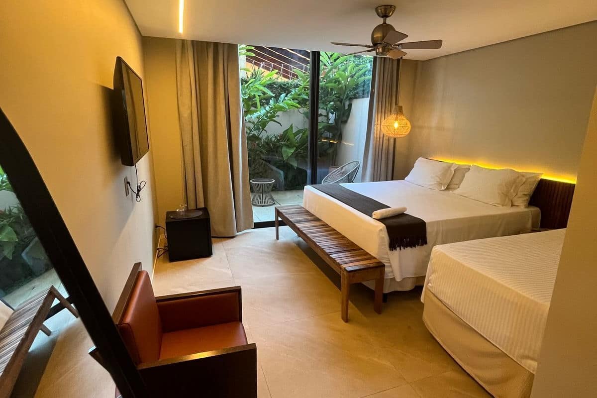 Tripla familiare | Biancheria da letto ipoallergenica, minibar, una cassaforte in camera