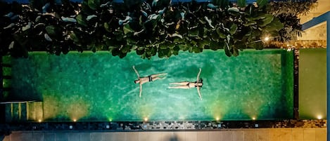 Indoor pool, outdoor pool