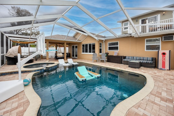 Outdoor pool, a heated pool