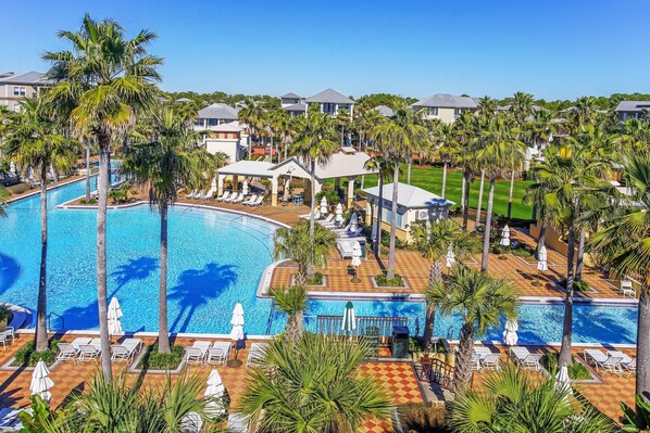Pool - GORGEOUS 4/4 SLEEPS 10! GULF VIEW FROM 3rd FLOOR! WELL APPOINTED!! ONE BLOCK FROM BEACH ACCESS! (Panama City Beach)
