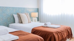 1 bedroom, iron/ironing board, free WiFi, bed sheets - Urban Retreat Porto by LovelyStay (Porto)