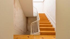 Interior - Bolhão Charming Apartment by LovelyStay (Porto)