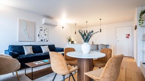 Interior - Penthouse w/ City Views | Almada 551 (Porto)