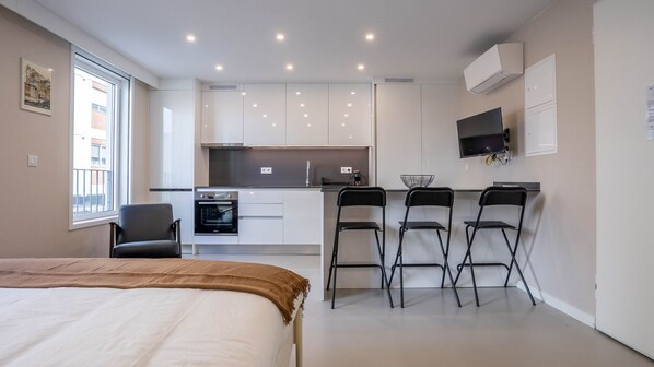 1 bedroom, iron/ironing board, free WiFi, bed sheets