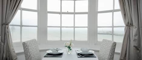 아파트, 침실 1개, 바다 전망 | 다이닝