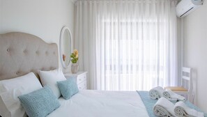 3 chambres, fer et planche à repasser, Wi-Fi gratuit, draps fournis