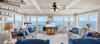 Bayfront Escape with Stunning Water Views and Steps to Bean Point