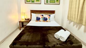 Desk, free WiFi, bed sheets