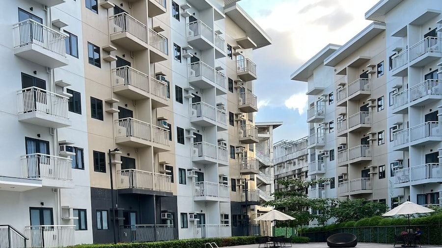 Hill Residence by Sarah Rentals